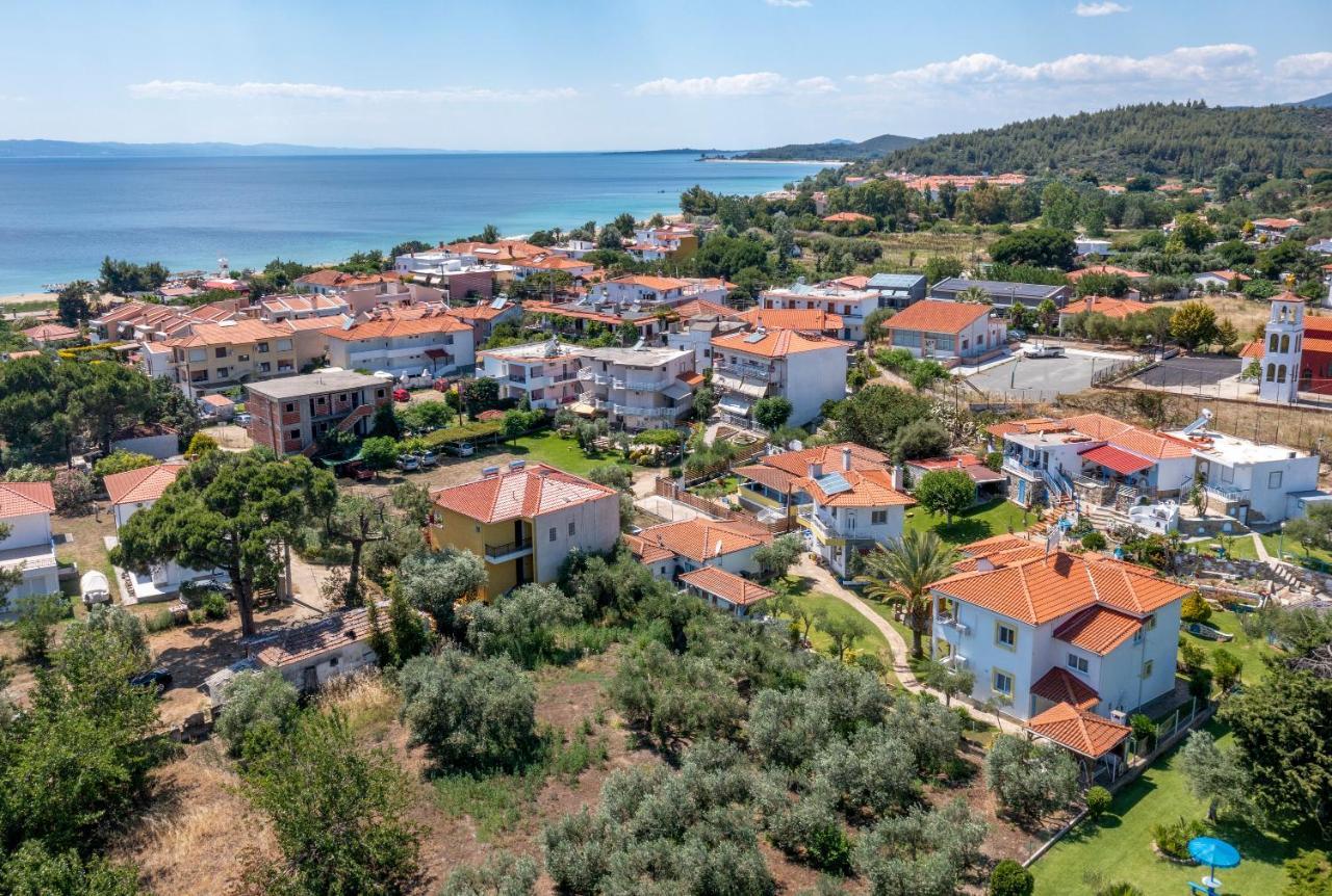 Jolandas Suites Toroni Exterior foto
