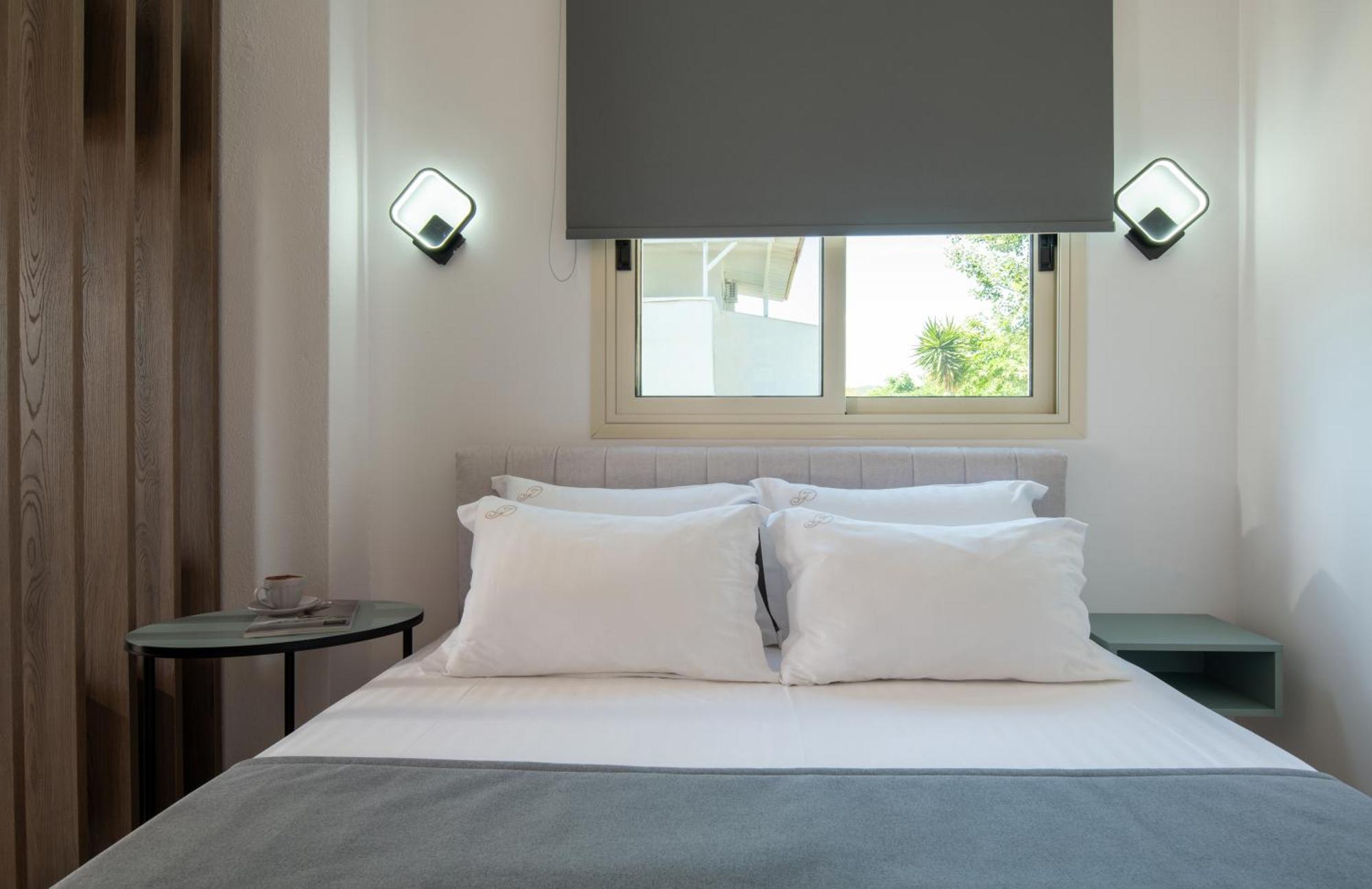 Jolandas Suites Toroni Exterior foto